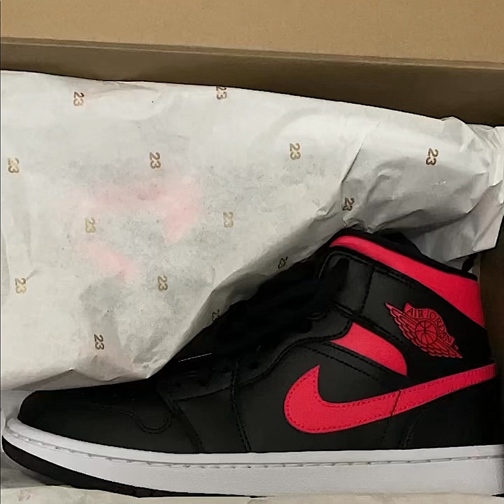 jordans are size 7